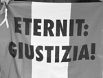 bandiera al  processo eternit - palazzo di giustizia guido caccia torino